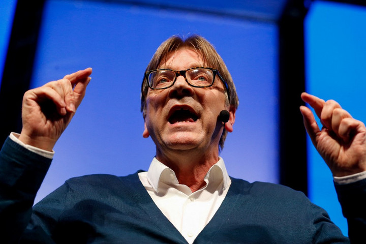 Guy Verhofstadt több százezer euró közpénzből újította fel a luxusvilláját