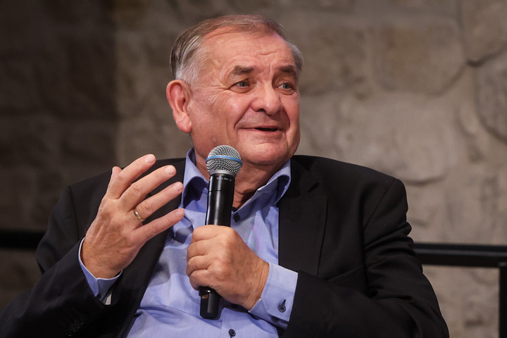 Fotó: MH archív/Hegedüs Róbert Lezsák Sándor drámáját mutatják be a Békéscsabai Jókai Színház Stúdiószínházában