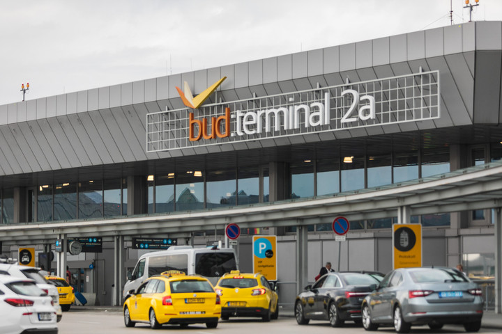 Mintegy négymillió utas volt nyáron a Budapest Liszt Ferenc Nemzetközi Repülőtéren