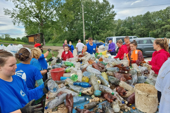 Jövőre visszaválthatók lesznek a PET-palackok