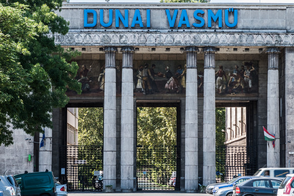 Kokszhiány miatt leálltak a nagyolvasztók Dunaújvárosban