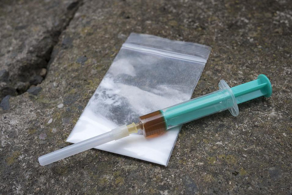 Négy kilogramm heroint foglalt le a röszkei határátkelőnél a NAV
