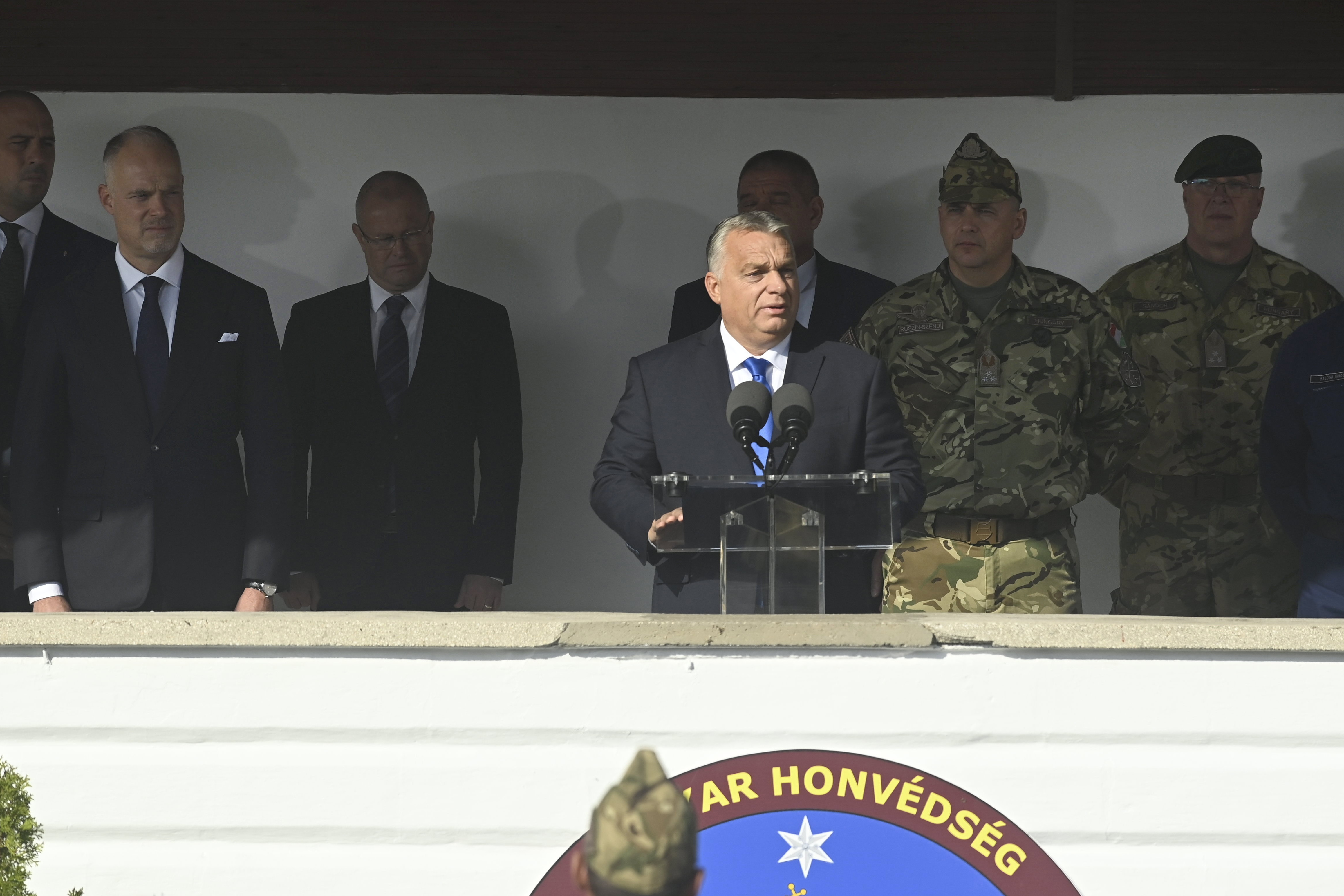 Orbán Viktor: Visszaadjuk a honvédség tettrekészségét