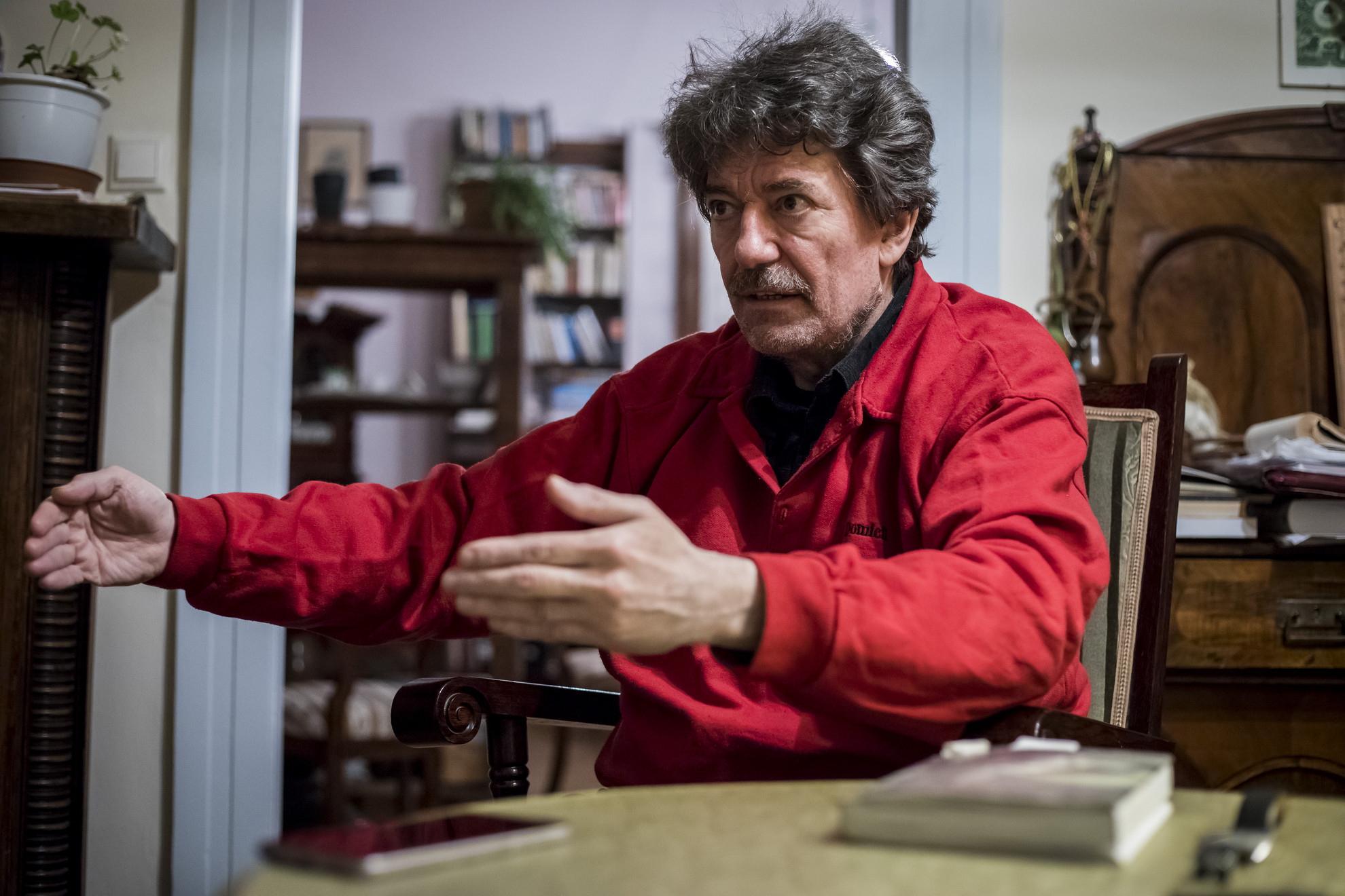 Fotó: Purger Tamás A dokumentumfilmekben Schmidt Éva közérthetően beszélt tudományos szándékairól, kutatásaival kapcsolatos vívódásairól Halmy György filmrendezőnek