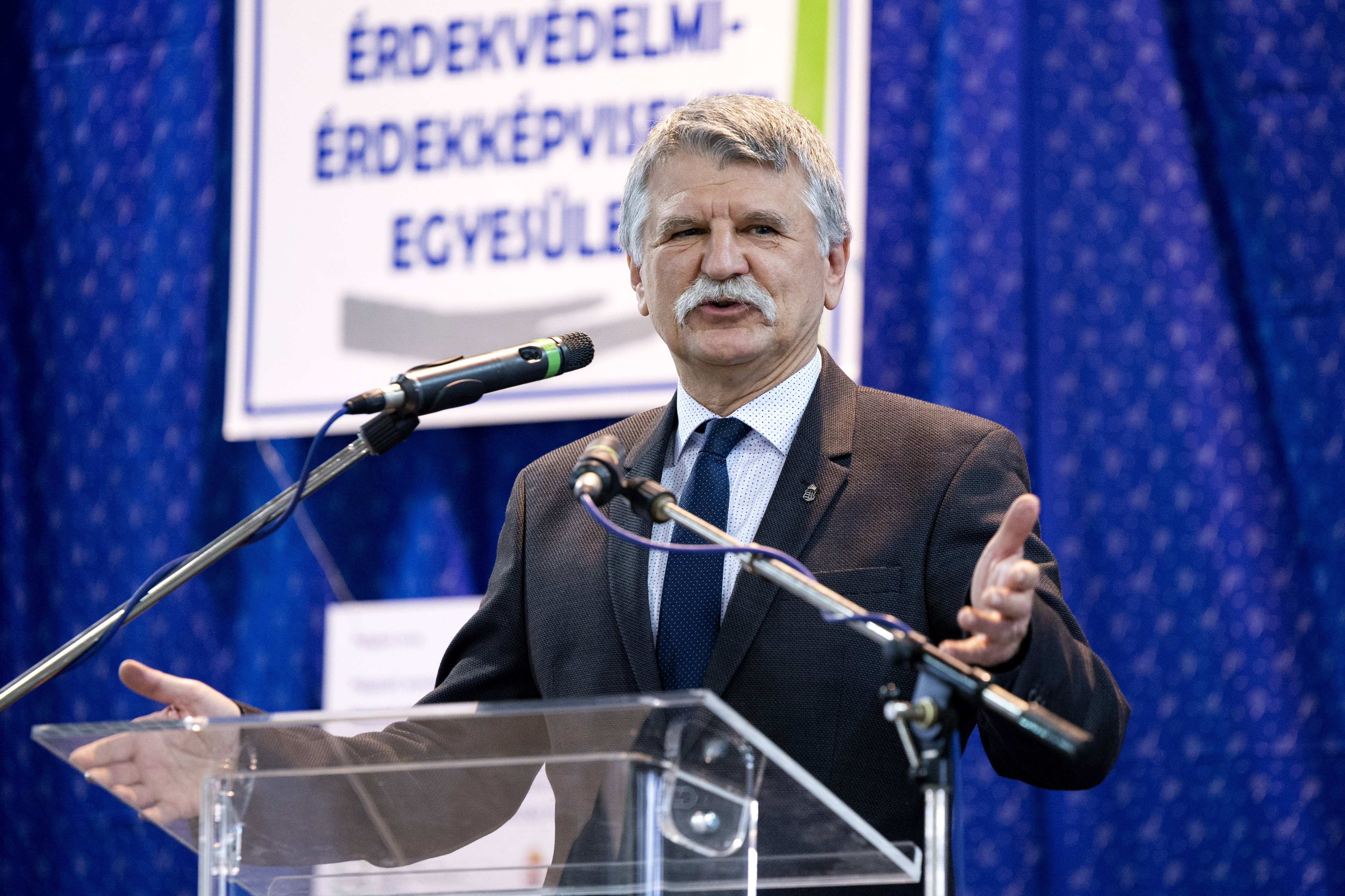 Kövér: A kormány célja, hogy megőrizze a nyugdíjak vásárlóértékét
