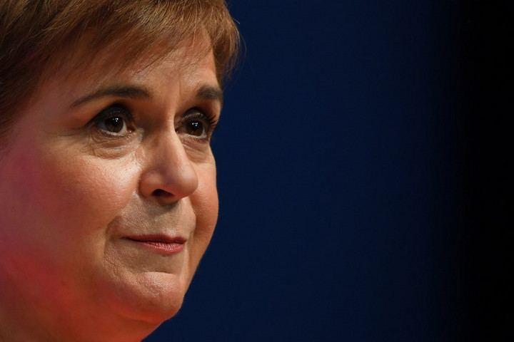 Nicola Sturgeon: Nem kell majd útlevél a skót–angol határon
