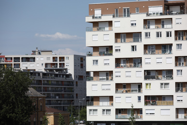 Másfélszeresére bővülhet az ingatlanadó Romániában