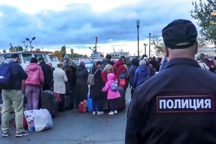 Az oroszok Herszon elhagyására szólították fel a civileket