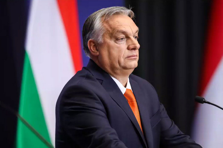 Orbán Viktor Berlinben tárgyal hétfőn