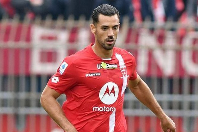 Fotó: esportes.r7.com Késes támadás Milánóban, az Arsenal játékosa, Pablo Marí is kórházba került