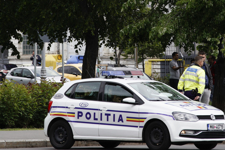 Felborult egy csónak a Maros romániai szakaszán