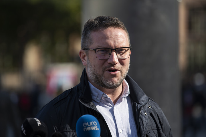 Fotó: MH Négy millió forinttal tartozik Ujhelyi az MSZP-nek