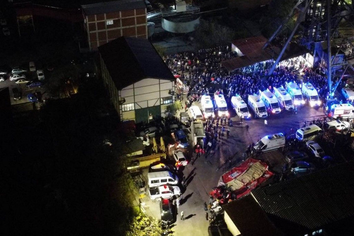 Fotó: Anadolu Agency via AFP Halálos baleset egy szénbányában