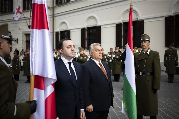 Orbán Viktor fogadta a georgiai kormányfőt