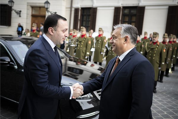 Orbán Viktor fogadta a georgiai kormányfőt
