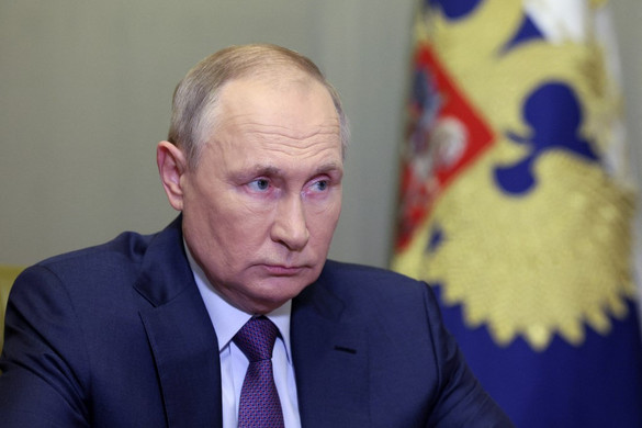 Putyin megtiltotta a „plafonáron” történő olajszállítást