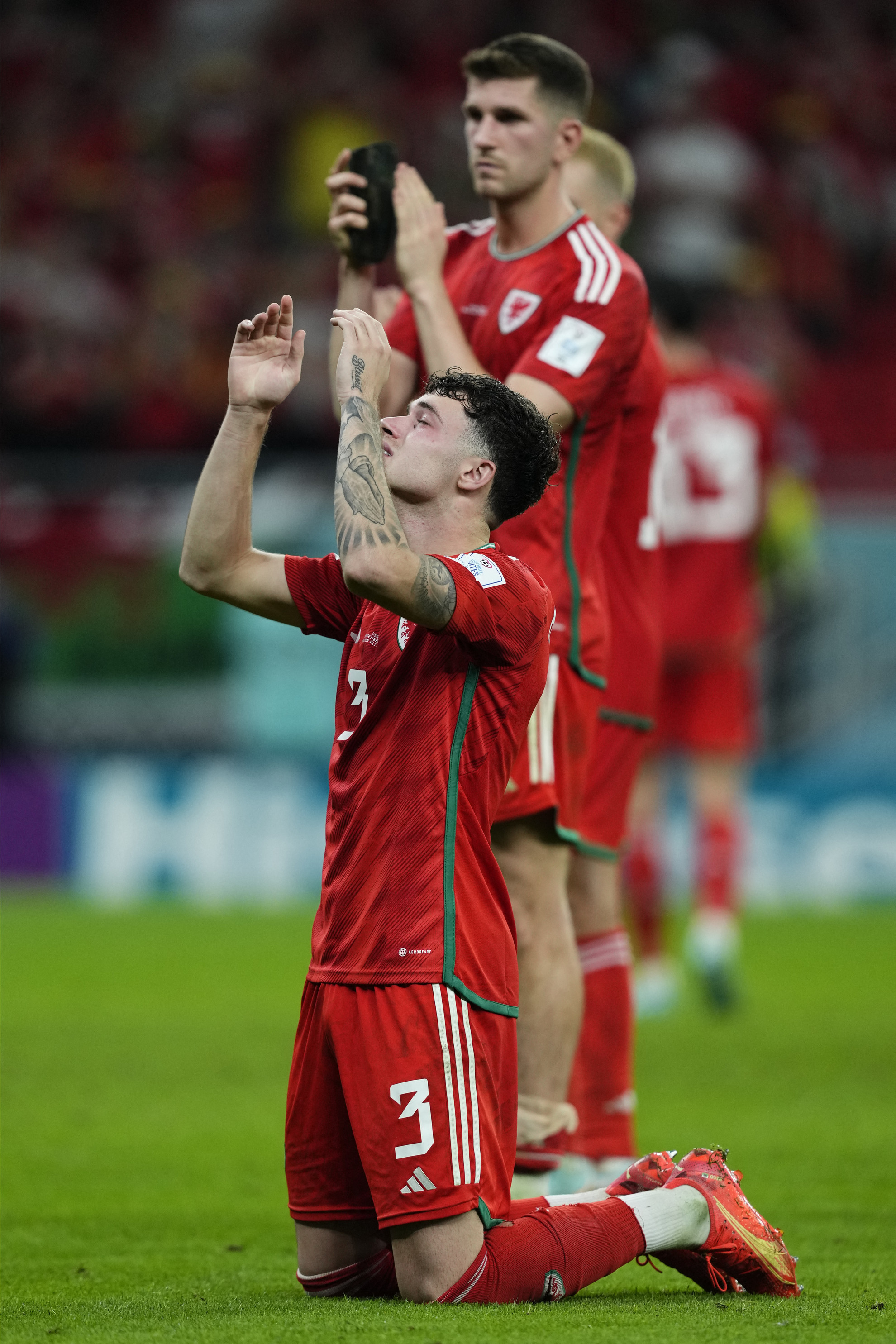 A balhátvéd nagyapjára gondolt a mérkőzést követő pillanatokban