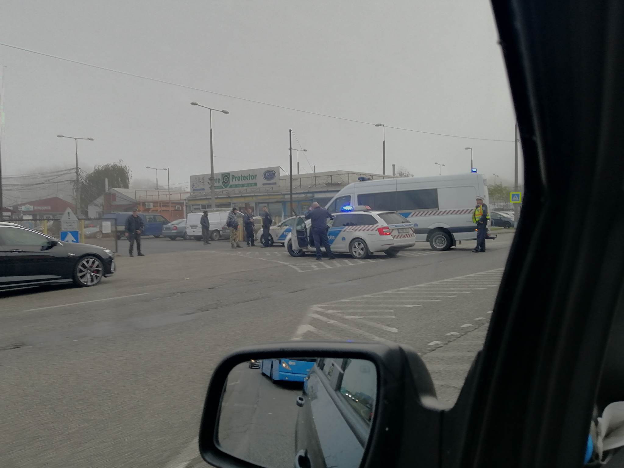 Lövöldözés az M5-ös bevezető szakaszán
