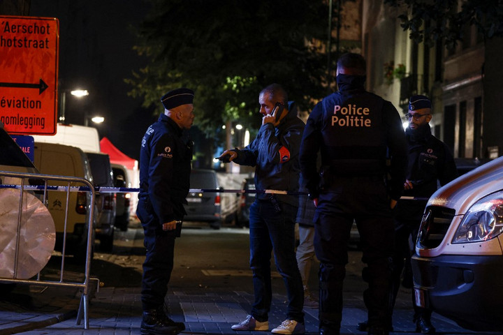 Fotó: AFP/Kenzo Tribouillard Terrortámadás lehetett a rendőrhalállal végződő brüsszeli késelés