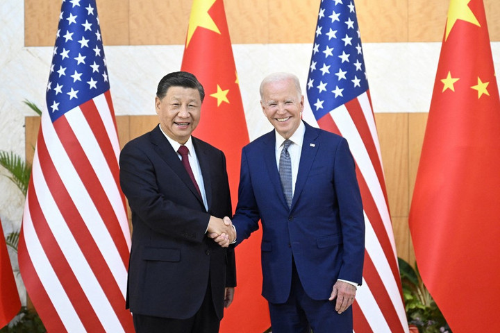 Biden együttműködést ajánlott Kínának