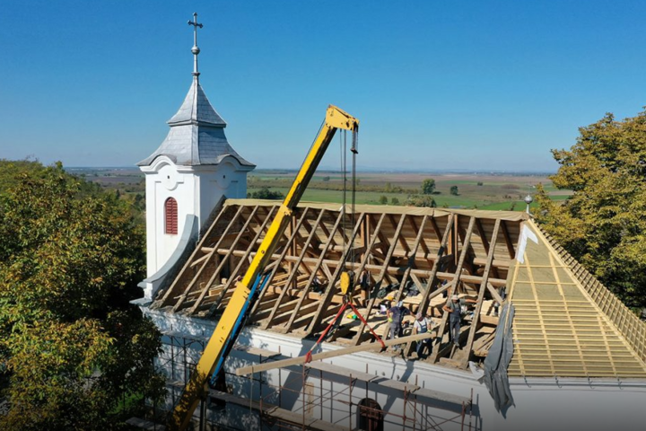 Felújítják a nagybodolyai Szent Anna-templom tetőszerkezetét
