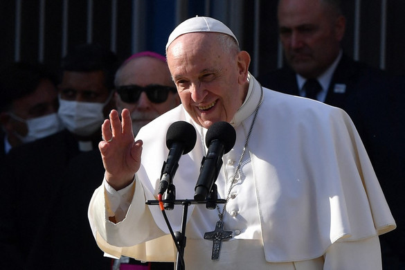 Ferenc pápa békét kért advent utolsó vasárnapján