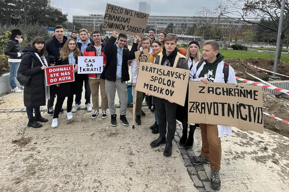 Elkezdődött a szlovákiai orvosok tüntetése