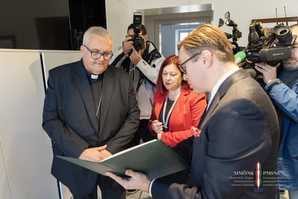 Magyar kitüntetés a Muravidék püspökének