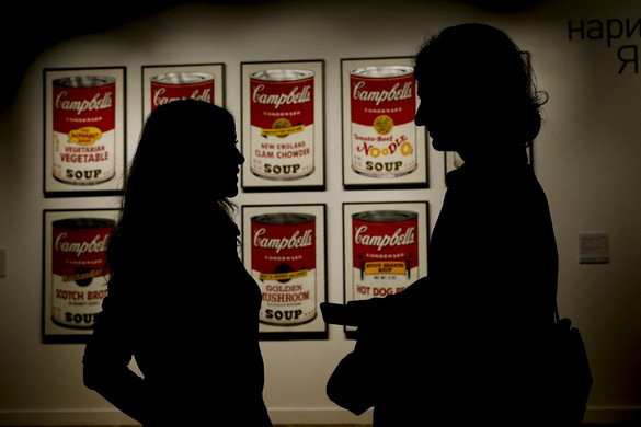 Klímaaktivisták egy Warhol-műhöz ragasztották magukat egy ausztrál múzeumban