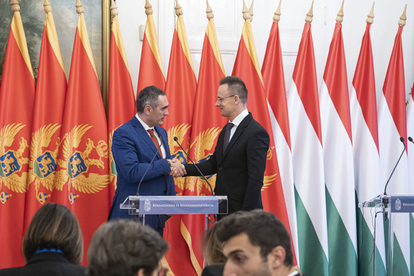 Szijjártó Péter felpörgetné az EU-bővítési programot