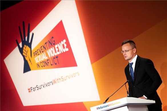 Szijjártó: Az üldözött keresztény közösségek számíthatnak a kormány támogatására