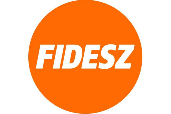 Fidesz: Gyurcsányék megakadályozzák a Magyarországnak járó pénzek kifizetését