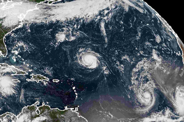 Floridához közelít a Nicole trópusi vihar