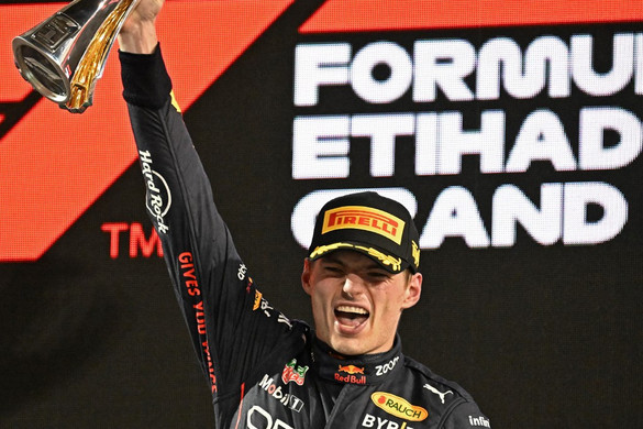 Verstappen nyerte a zárófutamot, Leclerc és Pérez külön versenyt vívott + videó