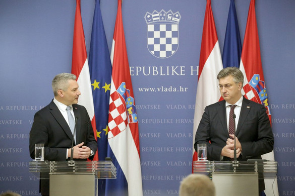 Nehammer: Ausztria Horvátország schengeni tagságát támogatja, de Romániáét és Bulgáriáét nem