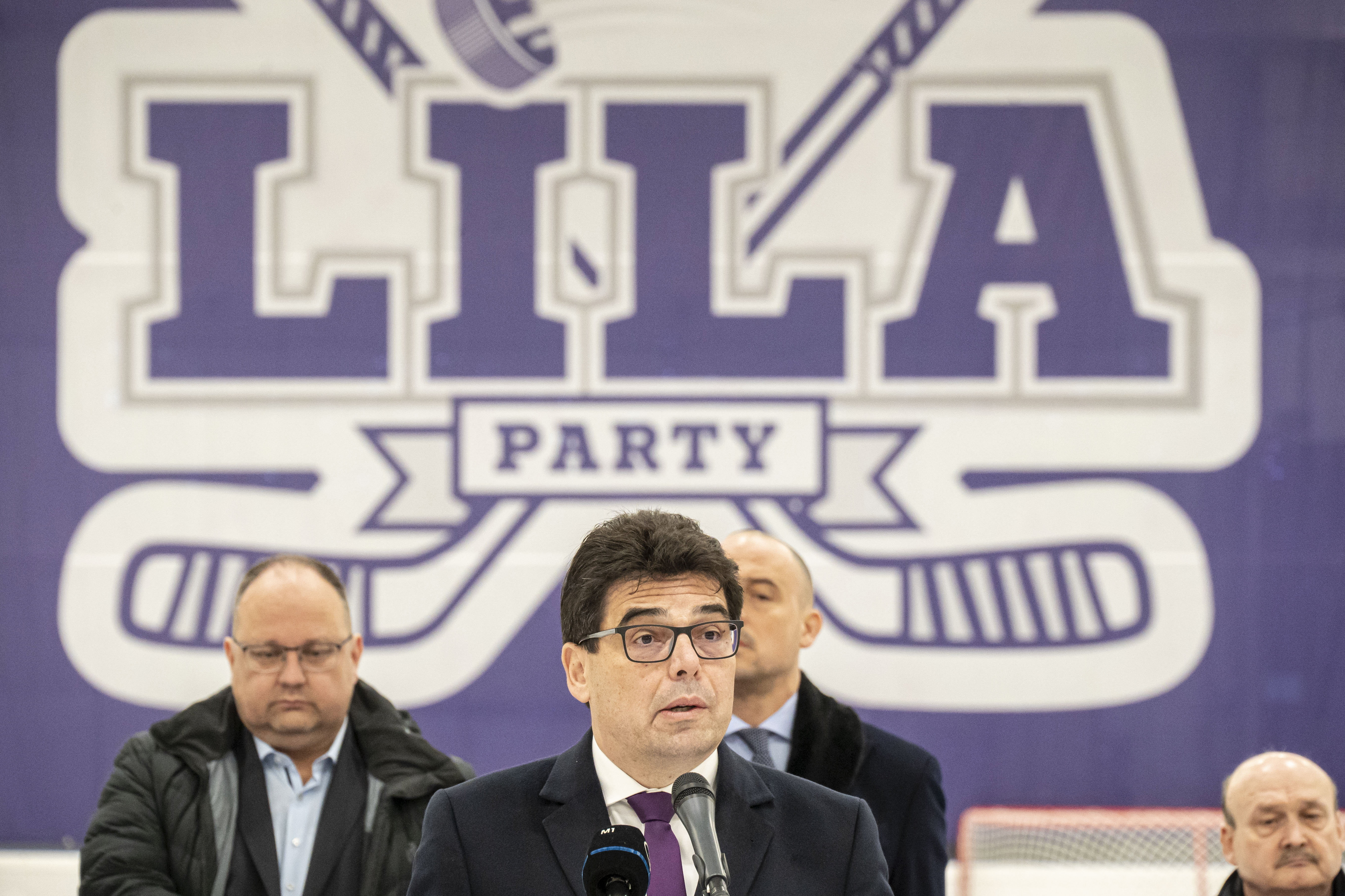 Átadták az UTE jégkorongpályát