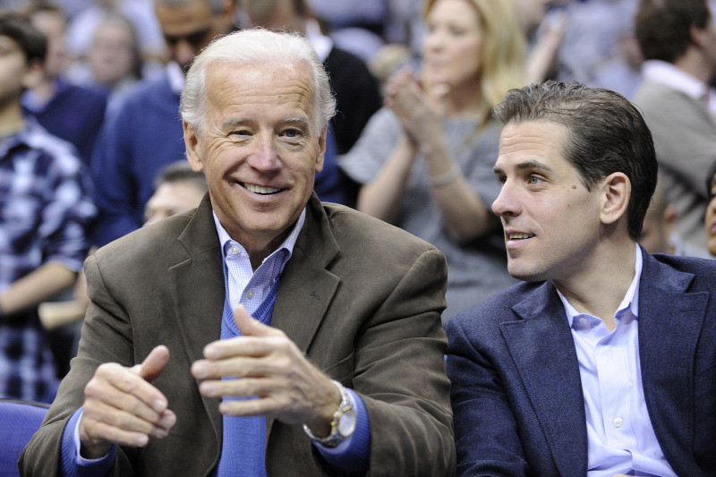 Fotó: Twitter.com Egyre több botrány derül ki a Biden családról.