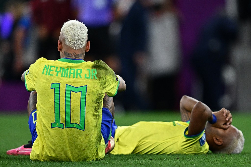 Neymar és a teljesen kifeküdt Rodrygo