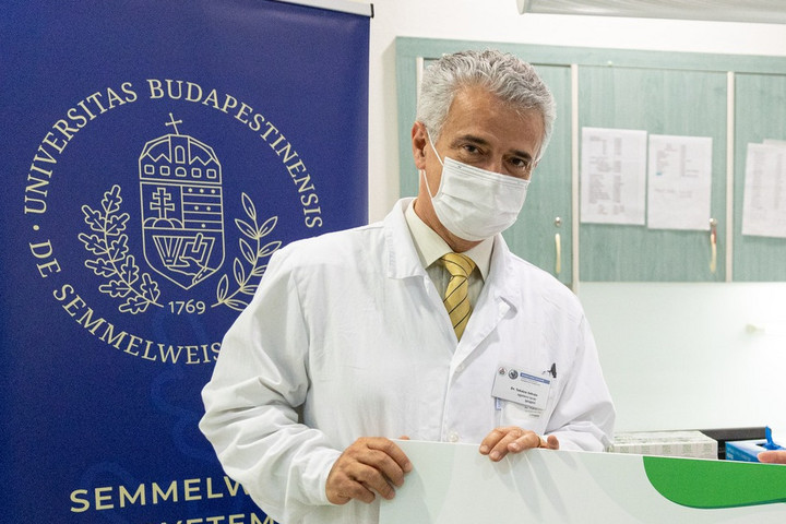 Fotó: Facebook/Semmelweis Egyetem A pajzsmirigygyulladással járó Hashimotónak nincsenek szembeötlő tűnetei
