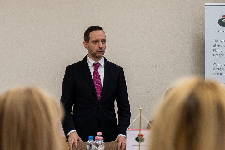 Azbej Tristan: Magyarország továbbra is élen jár az üldözött keresztények védelmében