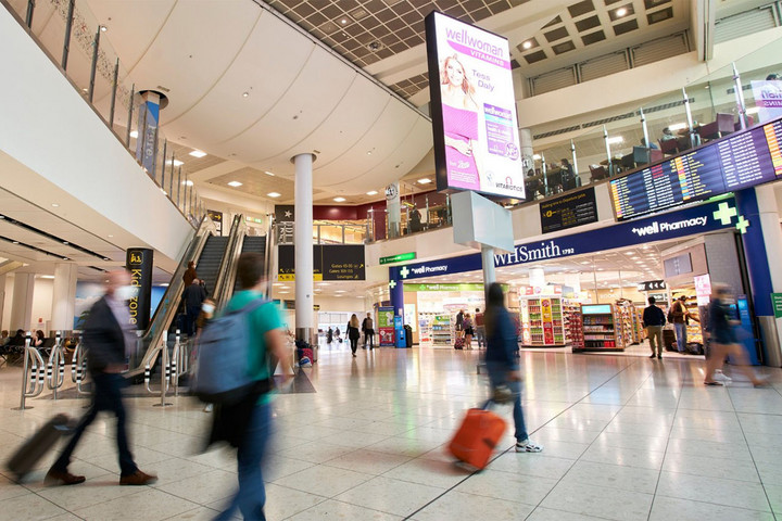 Sztrájk bénítja a forgalmat több nagy brit repülőtéren