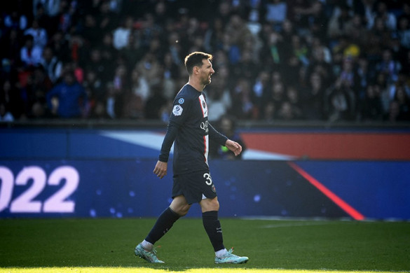 Messi még egy évig maradhat a PSG-ben