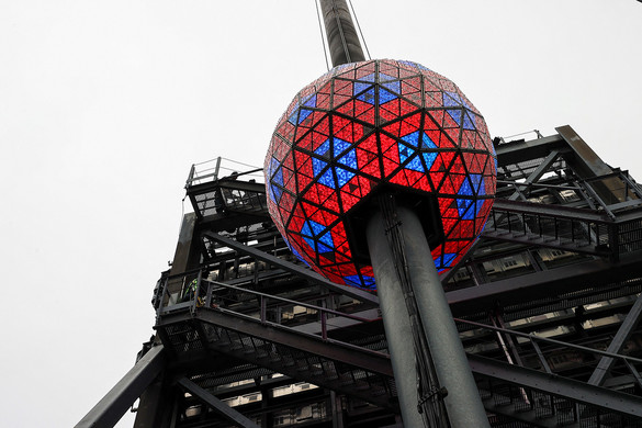 Készen áll a szilveszterre a Times Square kristálygömbje