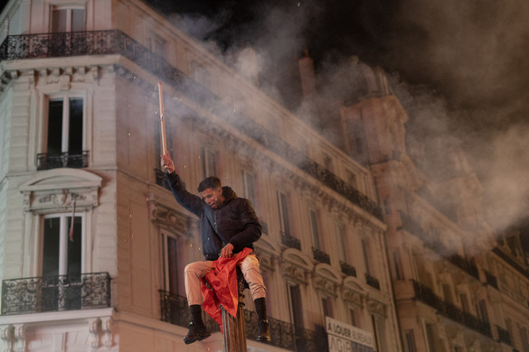 Párizsban sérültek is voltak a marokkói „szurkolók” ünneplése nyomán