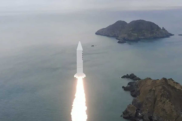 Dél-Korea sikeresen tesztelte szilárd hajtóanyagú hordozórakétáját