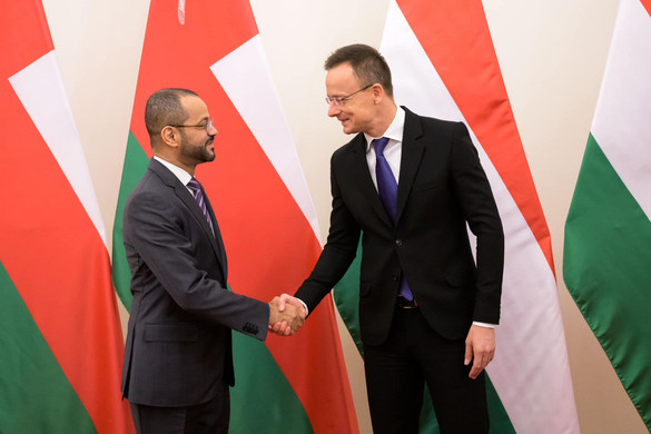 Szijjártó Péter: Megkezdődtek a tárgyalások az ománi kőolaj és földgáz magyarországi importjáról