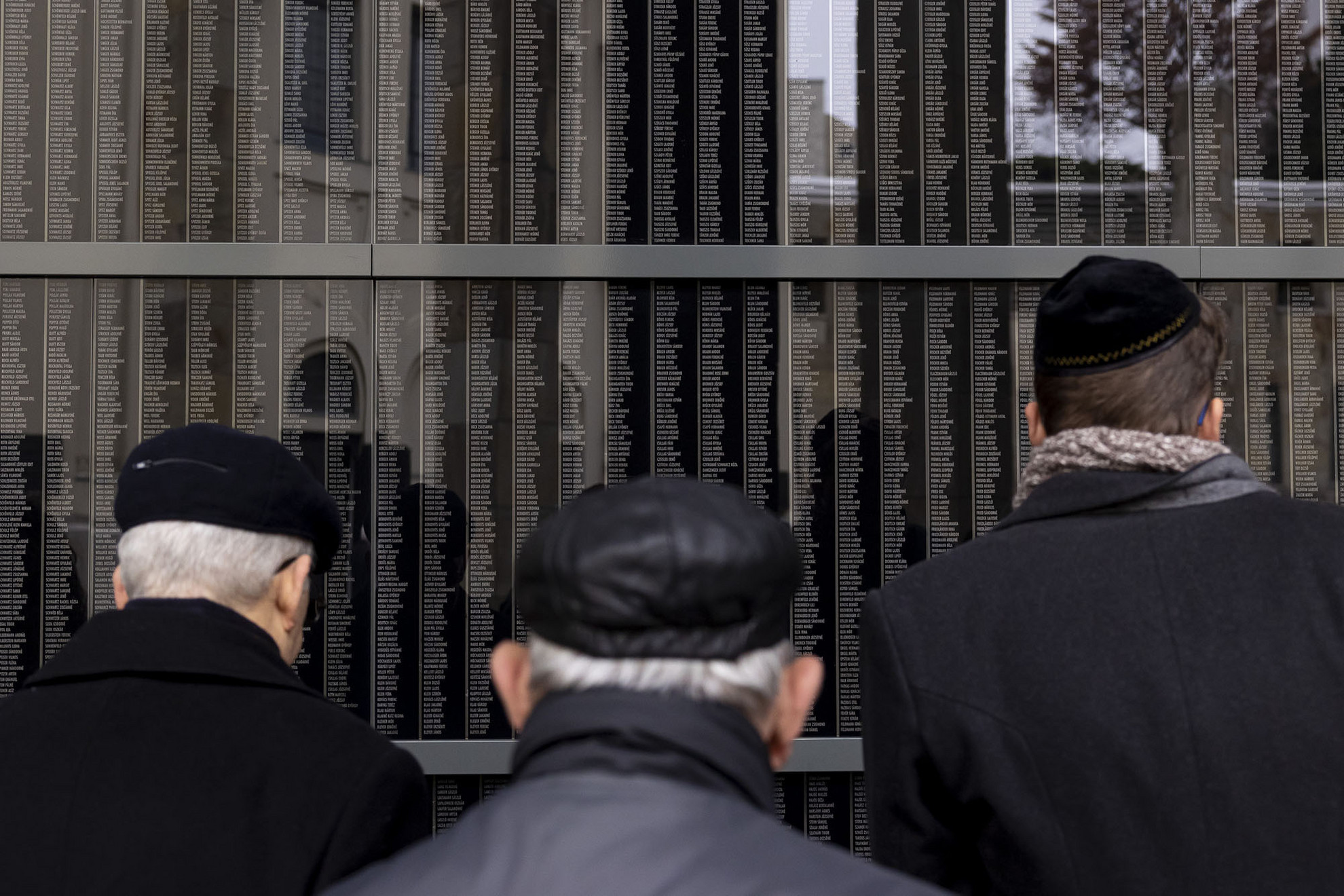 Megemlékezést tartott a holokauszt nemzetközi emléknapja alkalmából a Holocaust Dokumentációs Központ és Emlékgyűjtemény Közalapítvány a Páva utcai zsinagógában.
