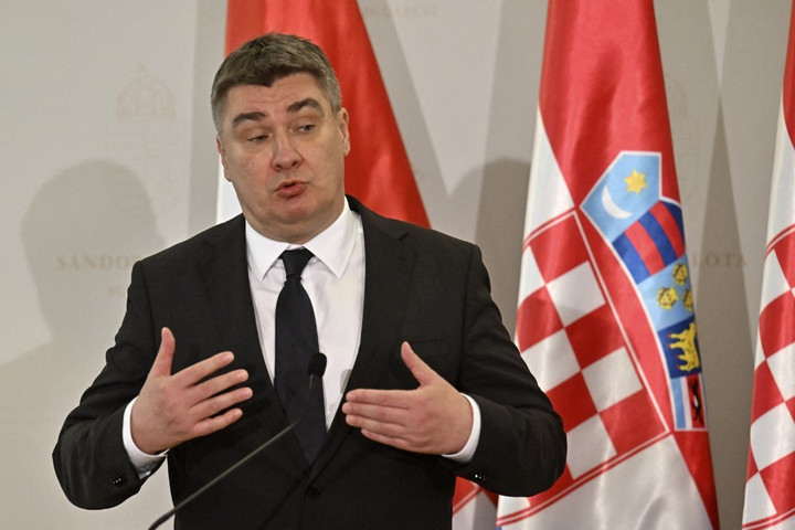 Fotó: AFP/Kisbenedek Attila Horvát elnök: Lehet, hogy a németek hadban állnak Oroszországgal, de mi nem
