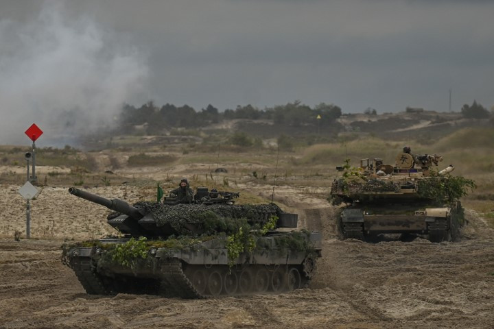 Fotó: NurPhoto via AFP/Artur Widak A balti államok felszólították Berlint, mihamarabb küldjön Leopard harckocsikat Kijevnek