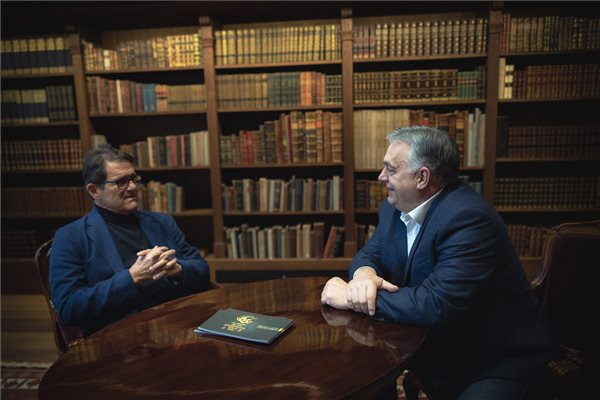 Fotó: MH/MTI Orbán Viktor fogadta Fabio Capellót